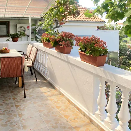 Ferienwohnung Vodice 210s
